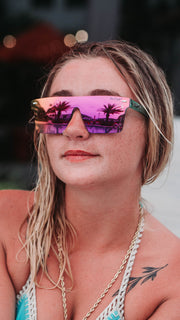Aqua Polarized Stunners Pink Lens