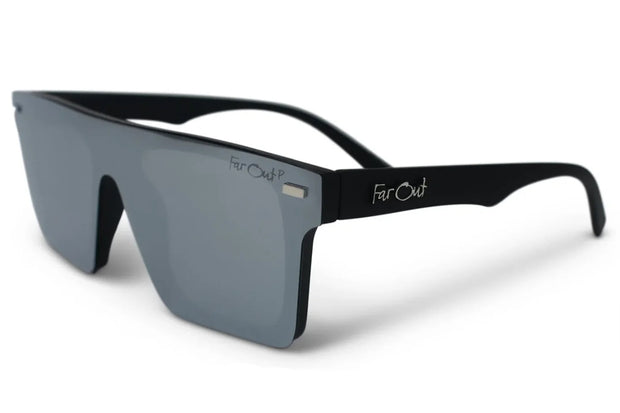 Black Polarized Stunners Chrome Lens