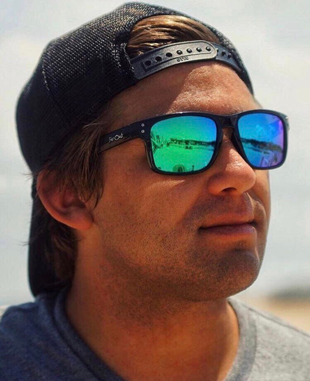 Green Lens Fishing Sunglasses Black Frame Polarized Lenses – Far