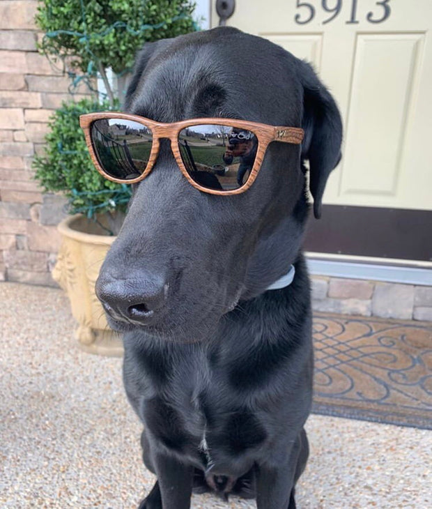 Wood Grain Brown Premiums Black Lens